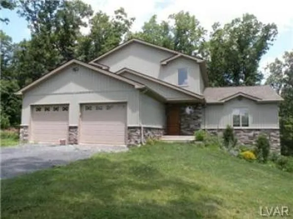 1833 Heffner Rd, Fogelsville, PA 18051