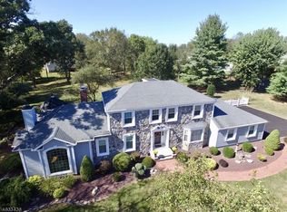 26 Cardinal Dr, Flemington, NJ 08822