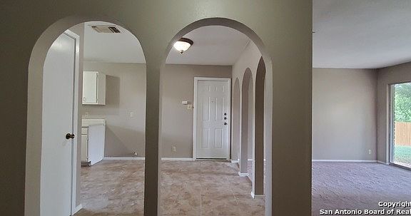 4th image of 3401 Cliffside Dr