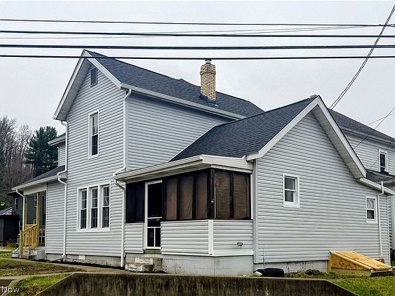 3rd image of 525 E High St