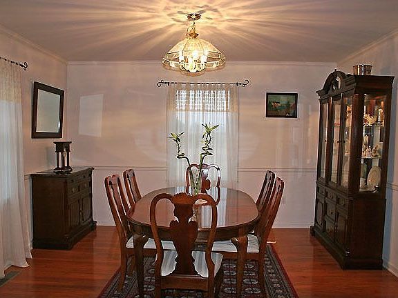 2nd image of 30320 Kings Meadow Pl
