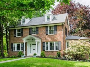 42 Somerset Rd, Lexington, MA 02420
