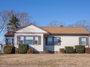 179 Middle Rd, Acushnet, MA 02743