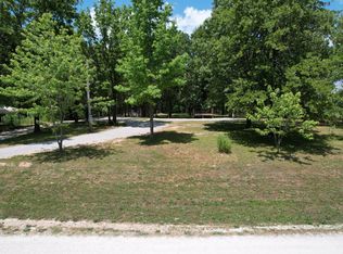 5561 Private Road 1260, West Plains, MO 65775