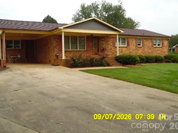 2525 Teague St, Lincolnton, NC 28092