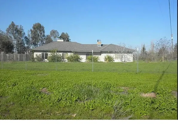 18532 Norwalk Dr, Madera, CA 93638