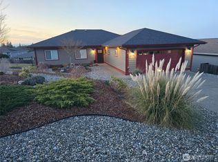 40 Topaz Way, Sequim, WA 98382