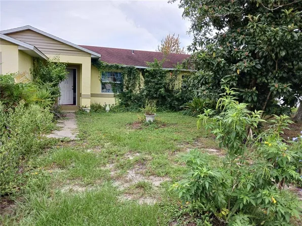 325 Elizabeth Ave, Mascotte, FL 34753