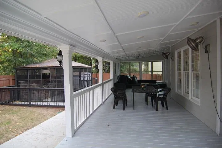 5 bed, 3.5 bath, 2779 sqft, $4,200 — Photo 3