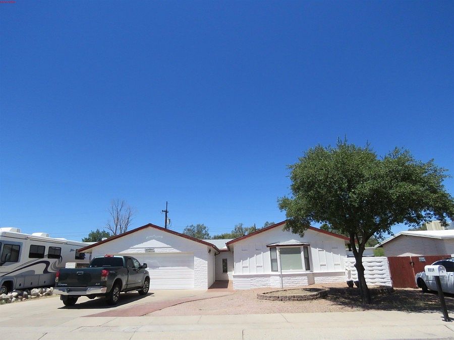 1st image of 8539 E Desert Steppes Dr