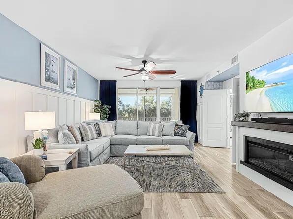 11041 Gulf Reflections Dr, Fort Myers, FL