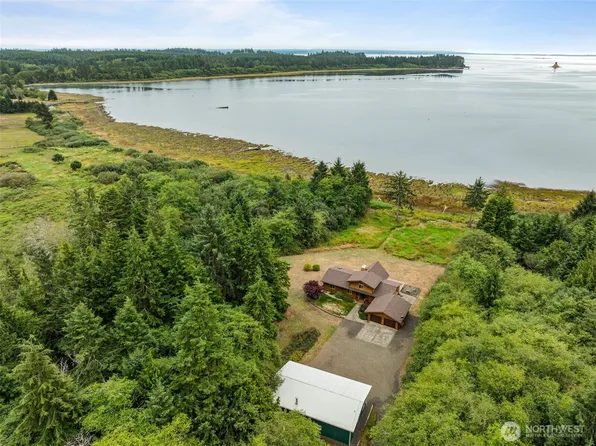 24 Anderson Lane, Hoquiam, WA 98550