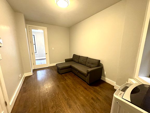 4th image of 234 E 88th St APT 2B