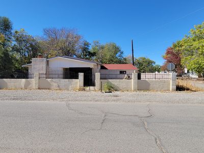 219 Wilshire Dr SW, Albuquerque, NM, 87105