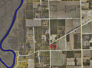 70 Southwest Ave, Bell, FL 32619