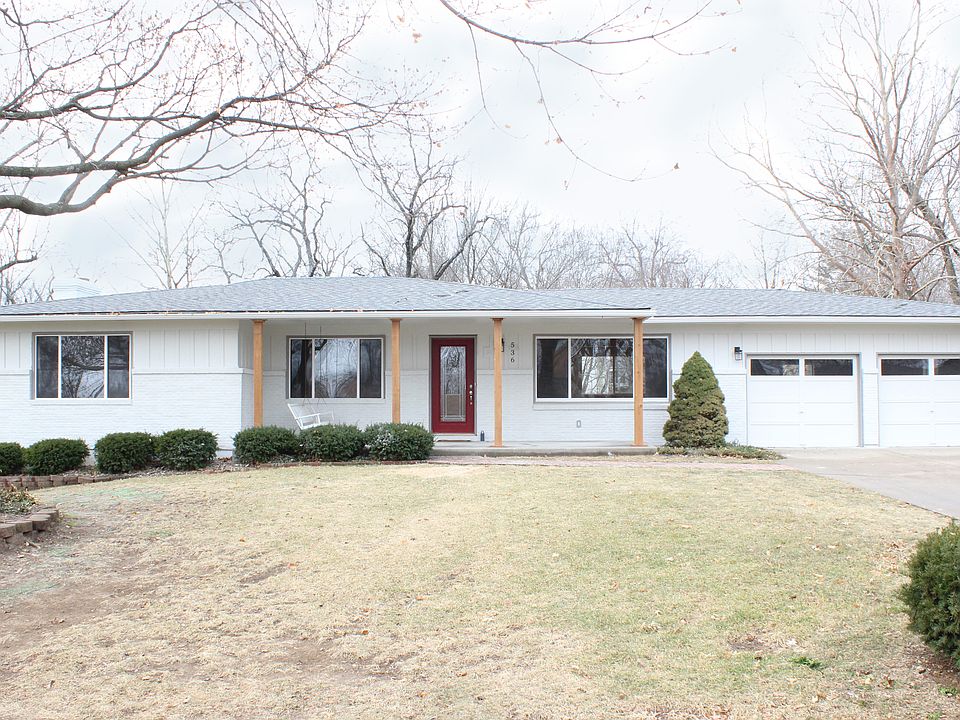 1st image of 536 Jefferson Cir