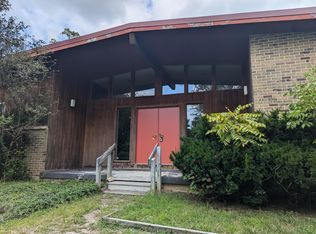 2708 Woodthrush Rd, Springfield, OH 45502