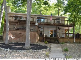 561 Castle Garden Rd, Sunrise Beach, MO 65079