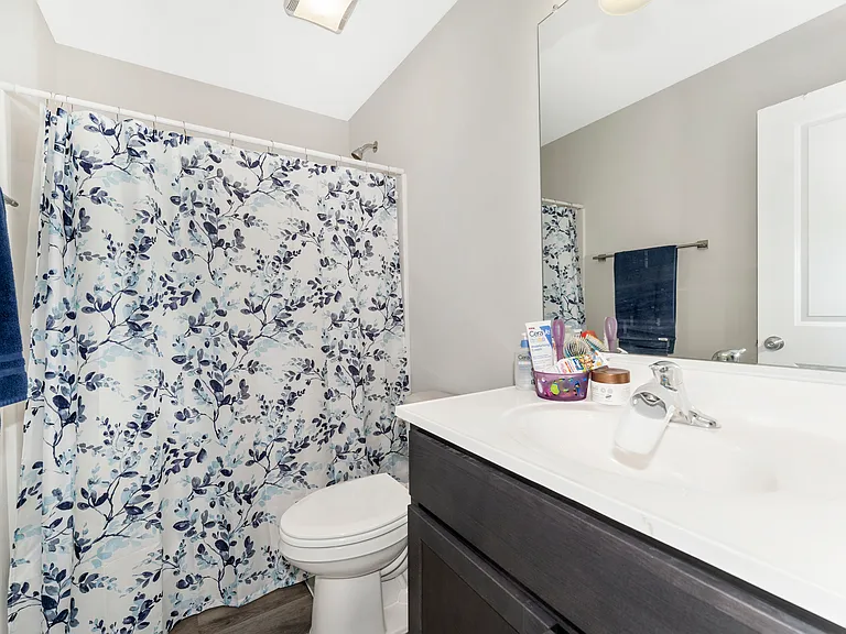 31 Moses Dr — Photo 10