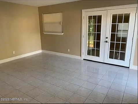 2856 Beachwood Blvd — Photo 3
