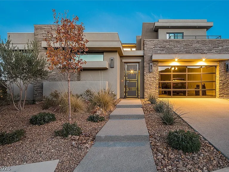 18 Garden Rain Dr — Photo 2