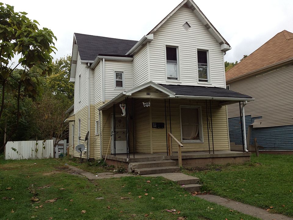 2nd image of 518 N Tacoma Ave