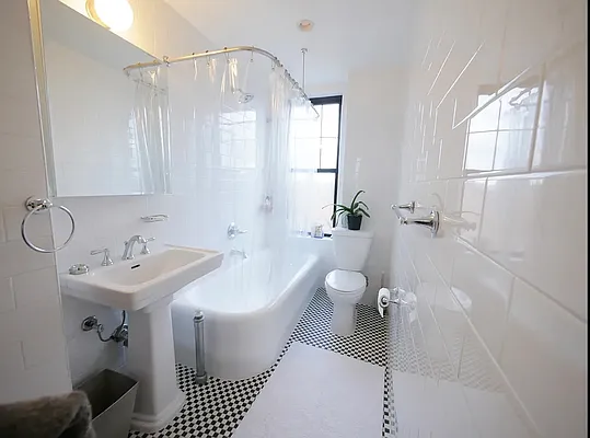 Rented by Rachel Realty | media 7