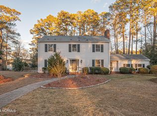 528 Westchester Dr, Greenville, NC 27858