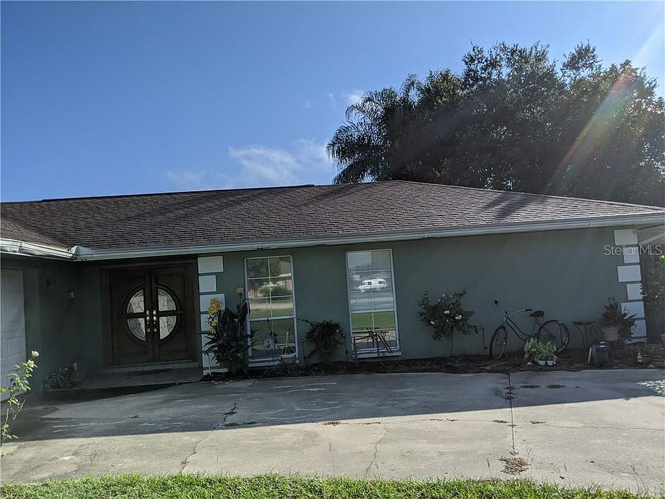 1st image of 400 Coleman Dr
