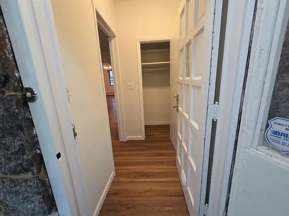 28-29 50th Street image 4 of 24