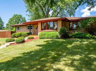 3812 Guilford Rd, Rockford, IL 61107