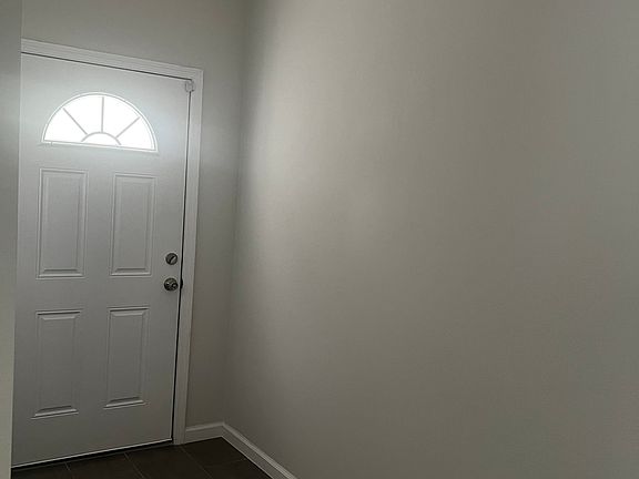 4th image of 417 Ohio Way #1