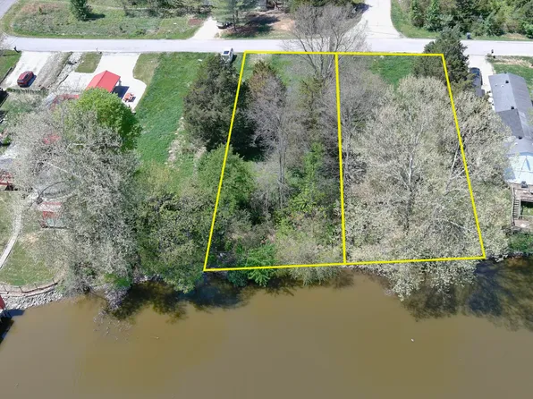 2727 Coventry Gardens Dr, North Vernon, IN 47265