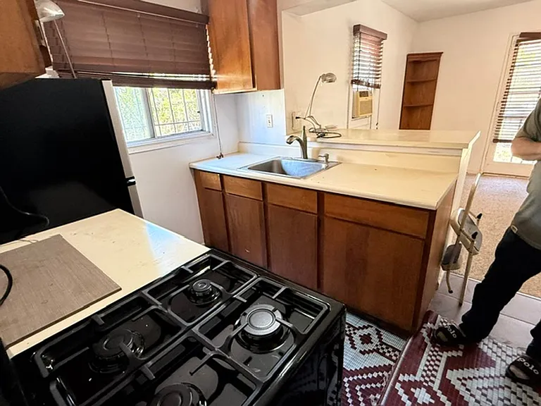 2240 Chestnut Ave — Photo 8