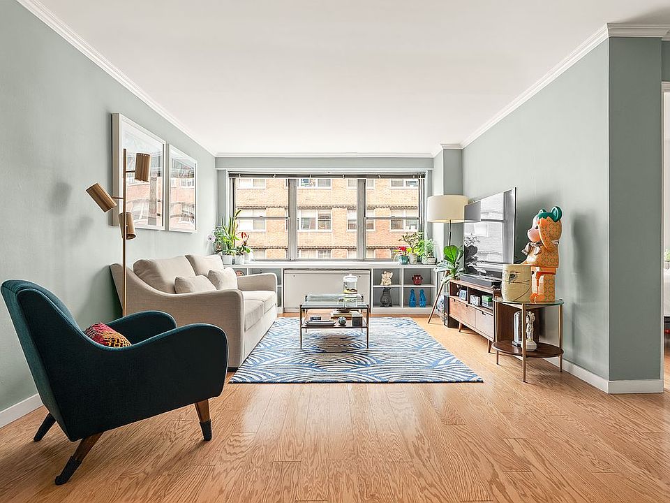 1st image of 10 W 15th St APT 1021