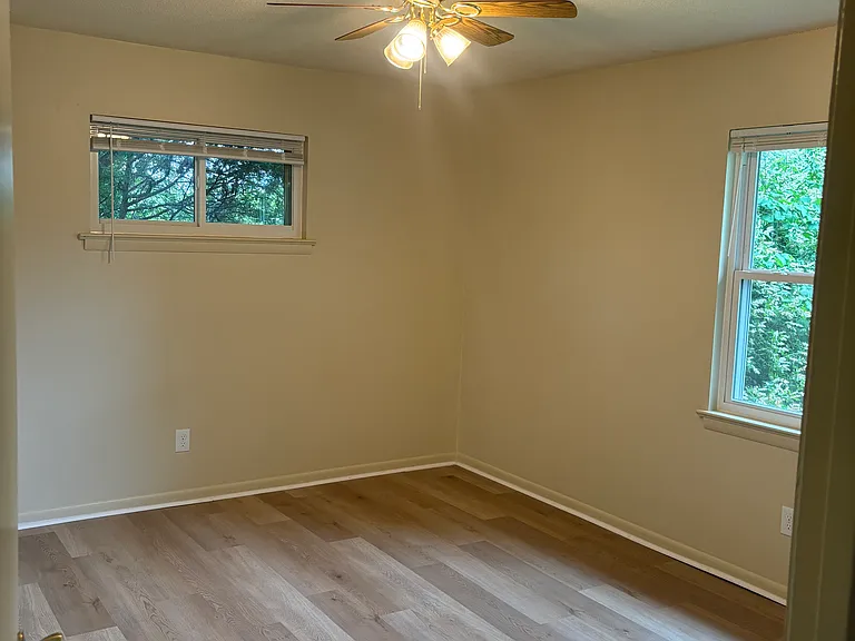 5043 Shoals Ln — Photo 10