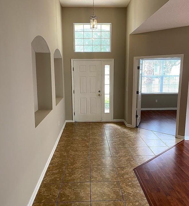1st image of 6335 Courtney Crest Ln