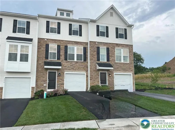 7620 Clayton Ave, Coopersburg, PA 18036