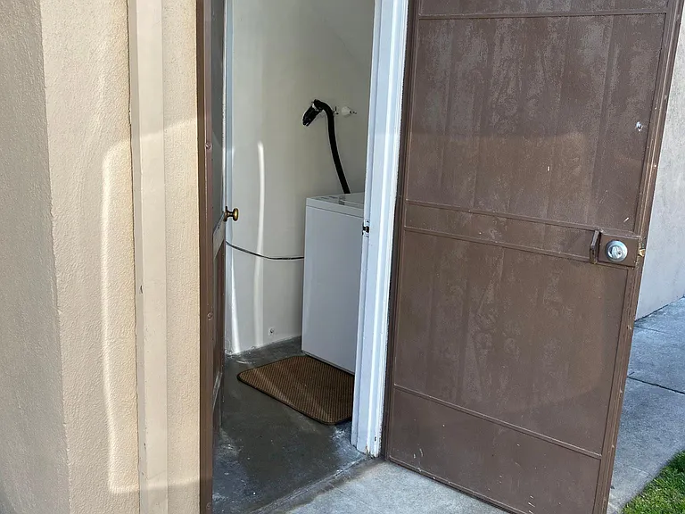 5919 Crenshaw Blvd #19 — Photo 17
