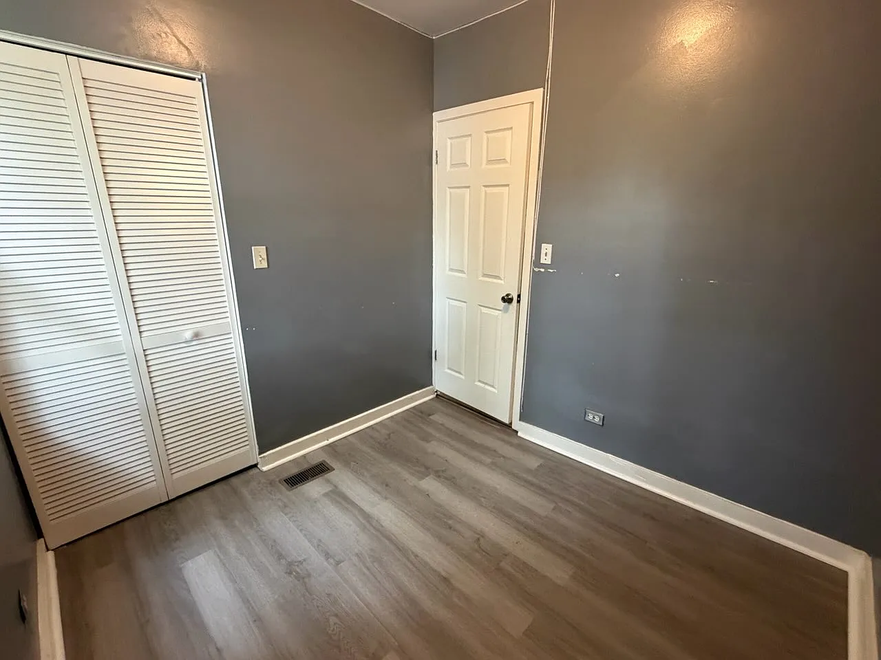 3 bed, 1200 sqft, $2,200 — Photo 4