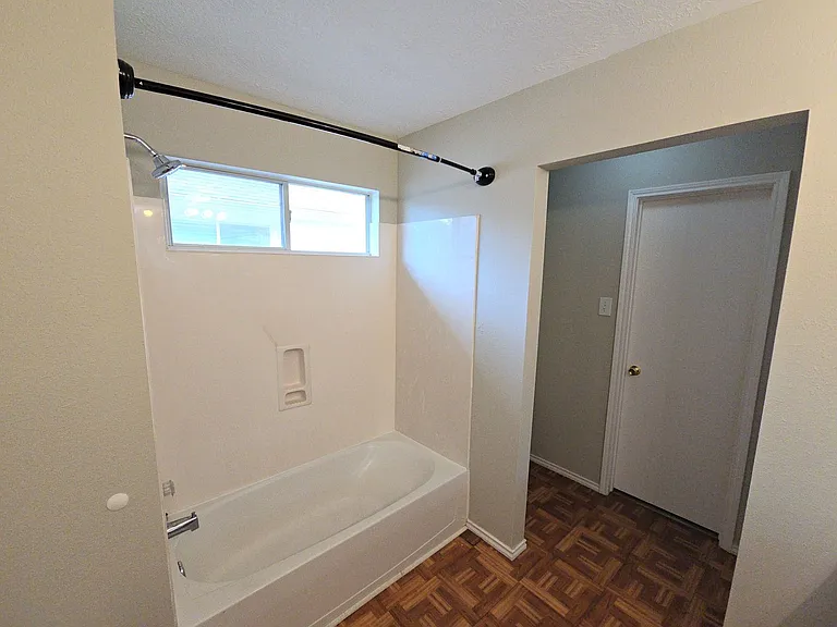 21802 Westfield Ridge Dr — Photo 27