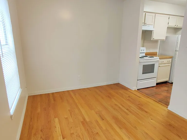 4105 Prescott Ave — Photo 5