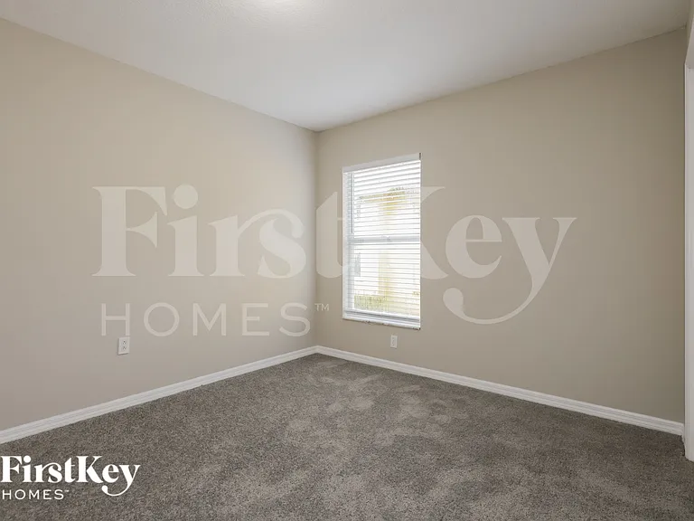 30916 Burleigh Dr — Photo 11