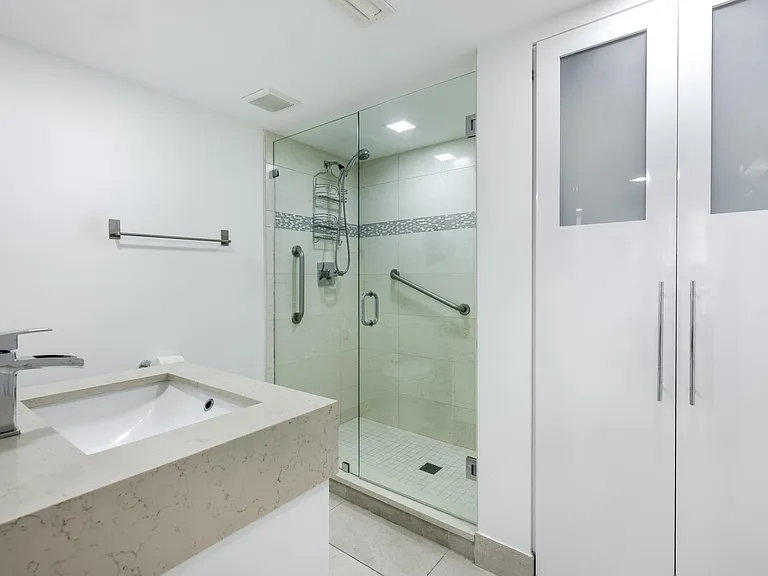 7509 Glendevon Ln #1002 — Photo 21