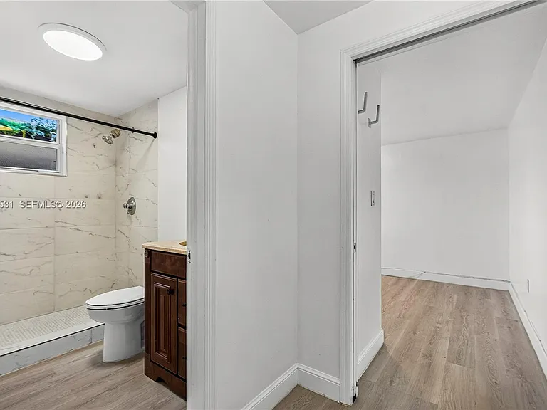 5800 Taylor St #1 — Photo 15