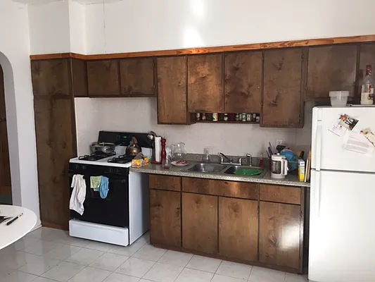 Rented by New York Realty Minimax Inc | media 77