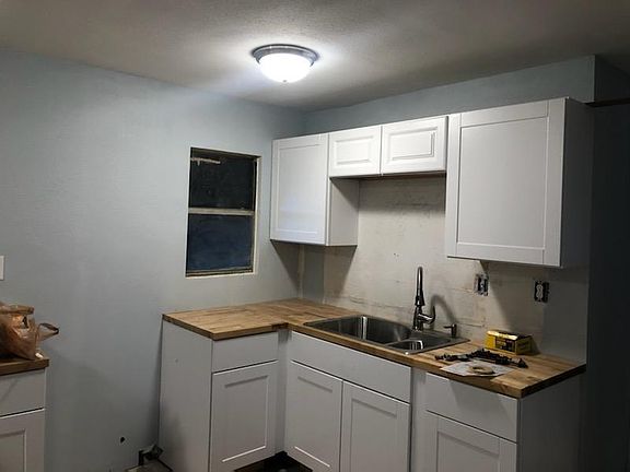 5th image of 1406 Dorado St