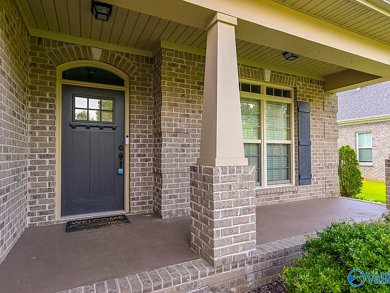161 Huntsmen Ln — Photo 3