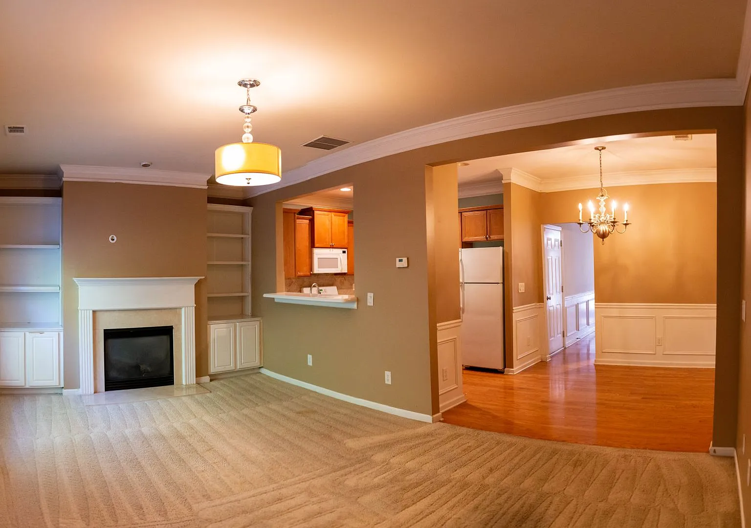 Beautiful Townhome in Duluth! — Photo 2