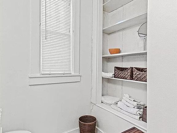 5th image of 536 S Willard St